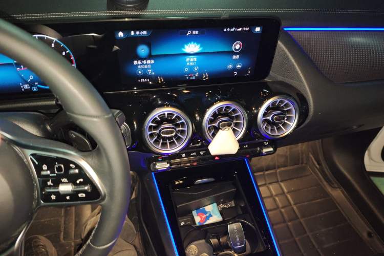 Used Mercedes-Benz GLA 2022 GLA 220 Audio And AC Panel