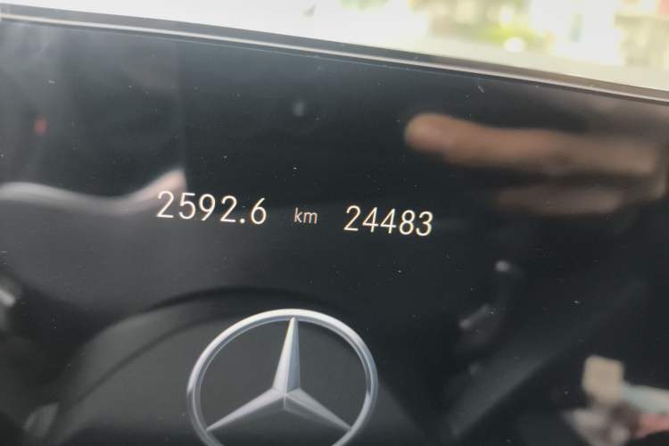 Used Mercedes-Benz A-Class 2022 Revised Version A 200 L Sport Sedan Fashionable Style
