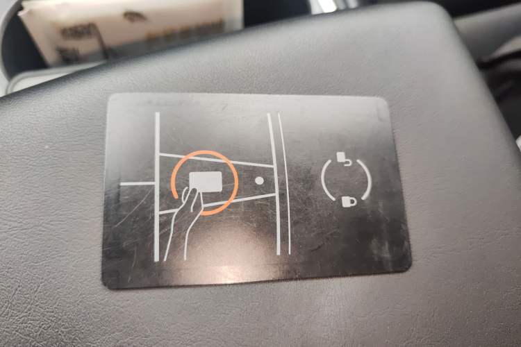 Used Tesla Model 3 2021 Revised Version Standard Range Rear-Wheel Drive Upgraded Edition 3D1 Vehicle Key