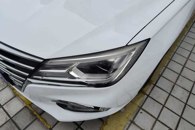 Used Roewe i5 2019 1.5L Automatic 4G Connected Langhao Edition Left Front Headlight