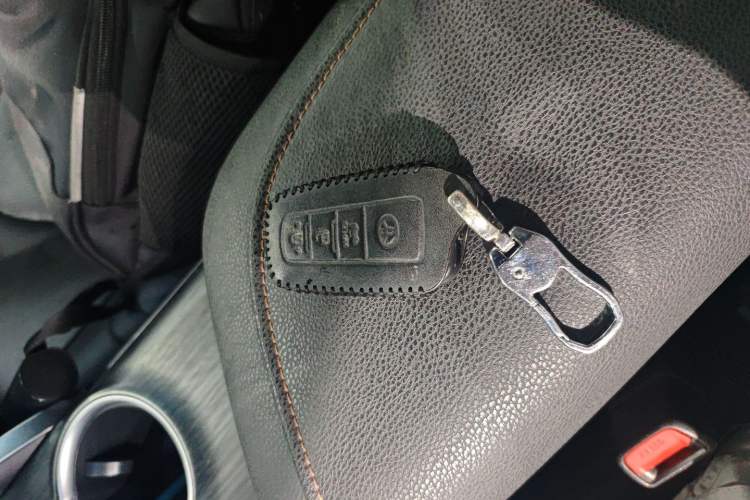 Used Toyota Camry 2023 2.0G Luxury Edition