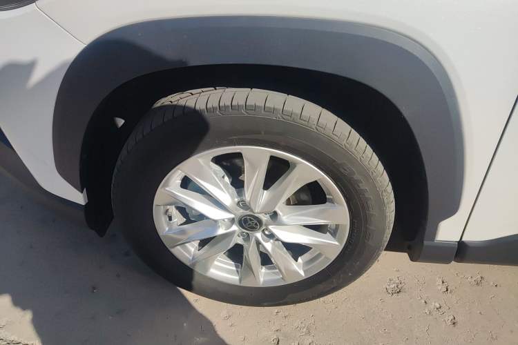 Used Toyota Corolla Cross 2023 2.0L Elite Edition Left Front Wheel Hub