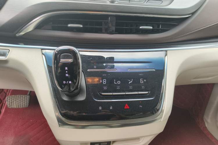 Used Buick GL8 2022 Land Business Class 652T Luxury Model