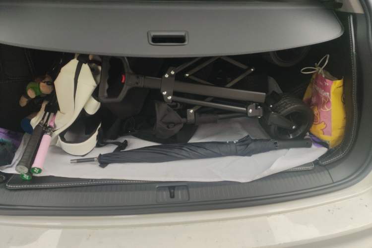 Used Volkswagen Tiguan L New Energy 2020 430 PHEV Plug-in Hybrid Flagship Edition Trunk