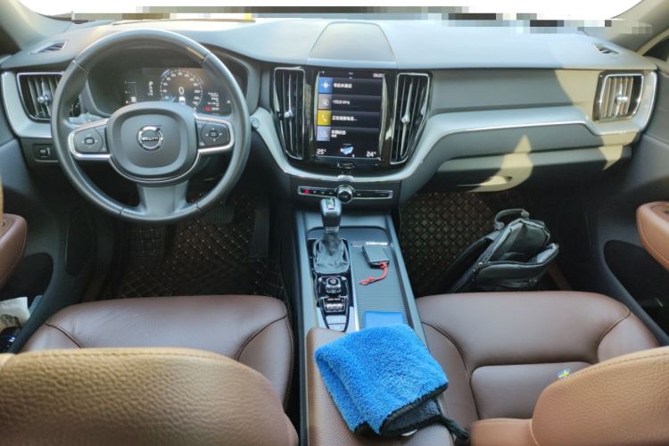 Used Volvo XC60 2021 T5 4x4 Smart Luxury Edition