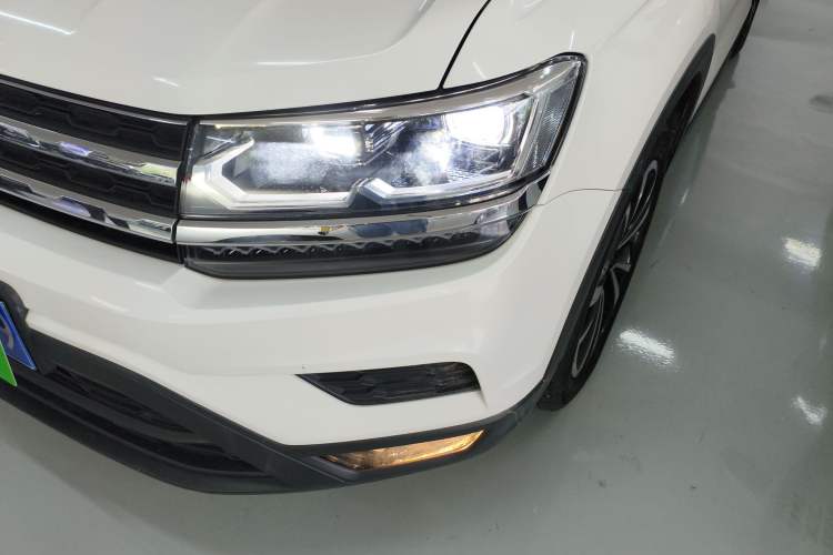 Used Volkswagen Tharu 2020 280TSI Two-Wheel Drive Luxury Edition China VI Standard Left Front Headlight