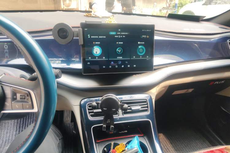 Used BYD Qin PLUS 2021 DM-i 55KM Flagship Model Audio And AC Panel