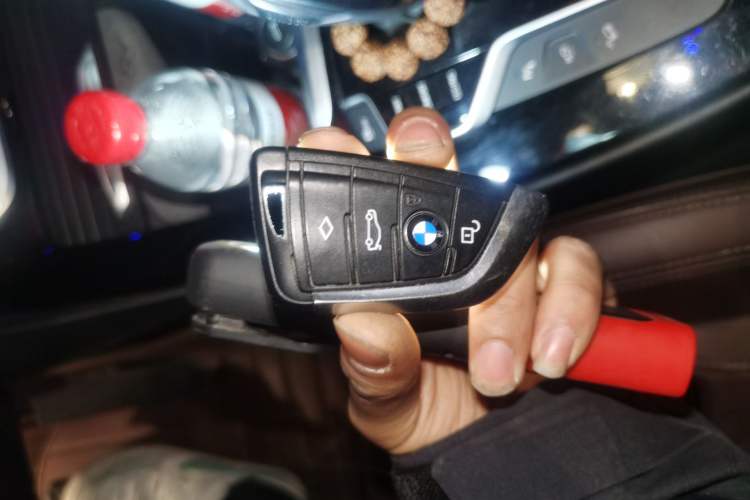 Used BMW X3 2018 xDrive28i Luxury Package China VI Emission Standard Vehicle Key