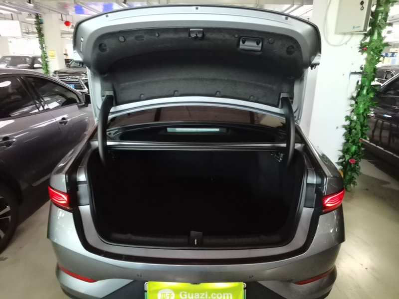 Used BYD Qin PLUS 2025 DM-i Smart Drive 55KM Leading Model — 18