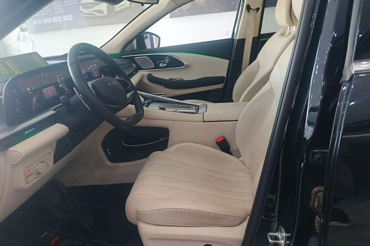 Used EXEED Lingyun 2024 400T Two-Wheel-Drive Star Prestige Edition
