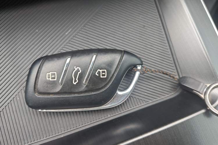 Used Roewe RX5 MAX 2022 1.5T Automatic Zhiwei Prestige Edition
