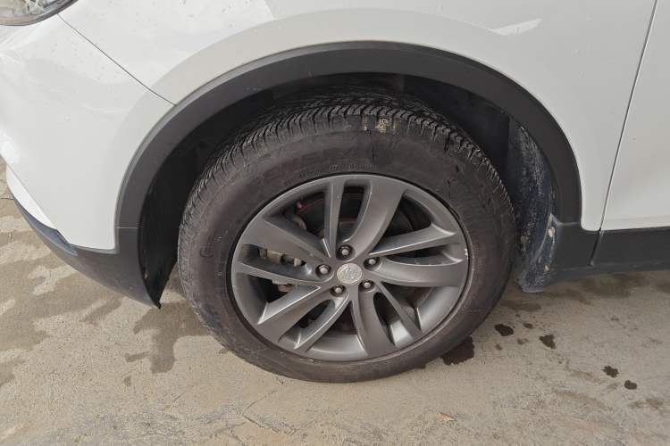 Used Buick Encore 2017 18T Automatic Two-Wheel Drive Urban Leading Model Left Front Wheel Hub