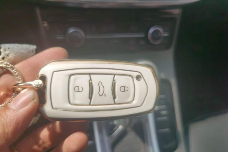 Used Geely Auto Emgrand GS 2016 Sport Edition 1.3T Automatic ZhenShang Model Vehicle Key