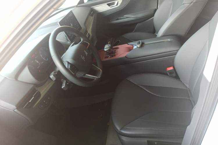 Used Hongqi E-QM5 2024 610 km PLUS
