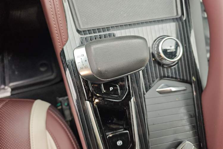 Used Geely Auto Monjaro L 2021 2.0TD DCT EVO Two-Wheel Drive Smart Luxury Version
