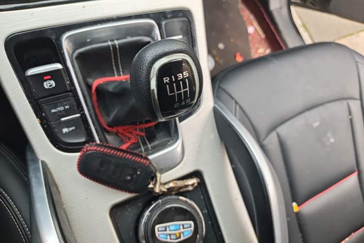 Used Geely Auto Emgrand X7 Sport 2018 1.8TD Manual Two-Wheel Drive Zhiya Model