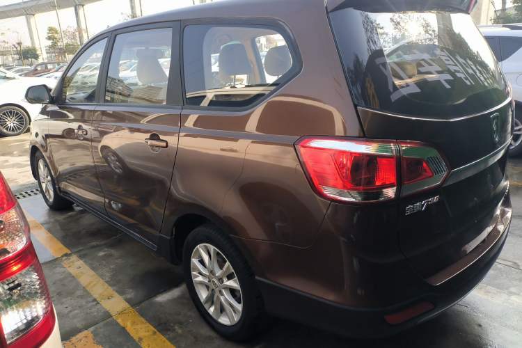 Used Baojun 730 2014 1.5L Manual Standard Version 8 Seats
