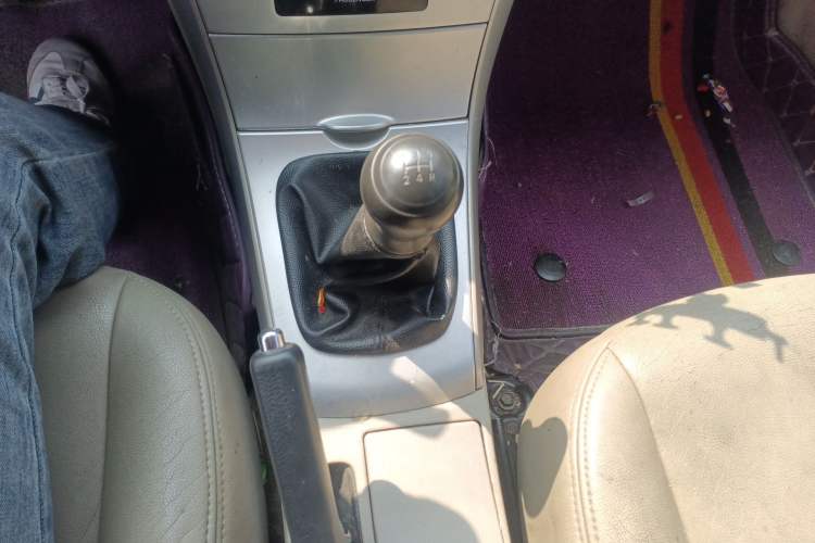 Used Toyota Corolla 2013 Special Edition 1.6L Manual Cool GL Model Gear Lever