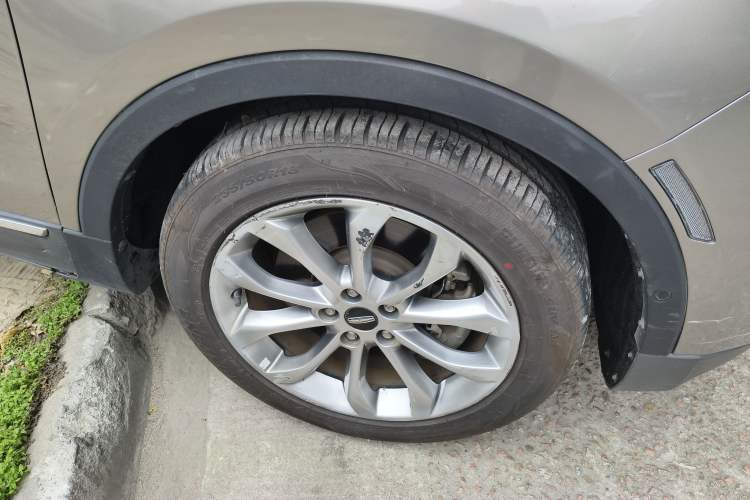 Used Lincoln MKC 2014 2.0T Two-Wheel-Drive Luxury Edition
