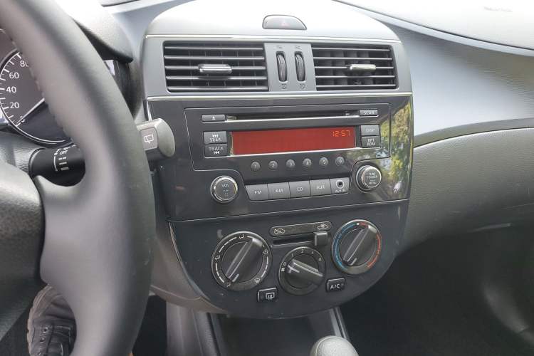 Used Nissan Tiida 2011 1.6L CVT Comfort Model
