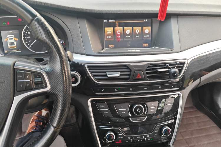 Used Geely Auto Emgrand GT 2015 1.8T Flagship Model
