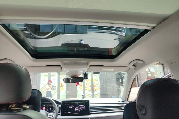 Used Volkswagen Tiguan L 2023 Restyled 330TSI Automatic Two-Wheel Drive R-Line Flagship Edition Headliner