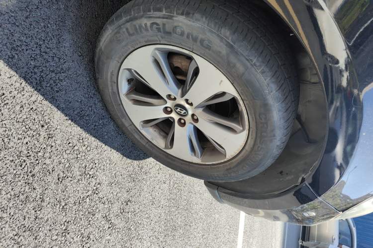 Used Hyundai Santa Fe Classic 2012 2.4 Luxury Edition 7-Seater Four-Wheel Drive