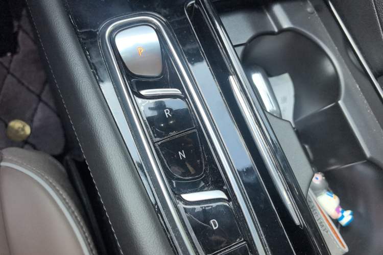 Used Buick Enclave 2022 652T 4x4 Prestige Flagship 7-Seater Gear Lever