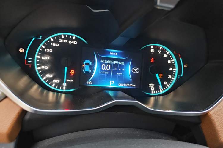 Used Soueast DX7 2018 1.5T Automatic Glory Edition Odometer Close Up