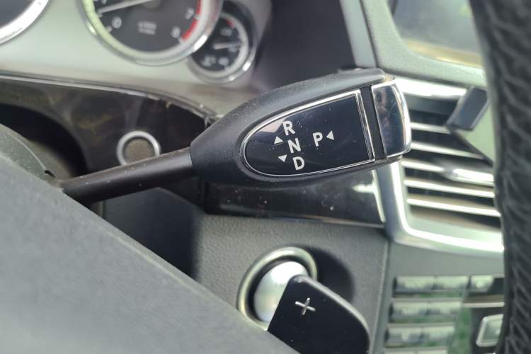 Used Mercedes-Benz E-Class 2012 E 300 L Fashion Model
