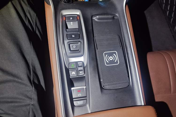 Used Honda Inspire 2019 Rui·Hybrid 2.0L Jingyue Edition China VI Emission Standard
