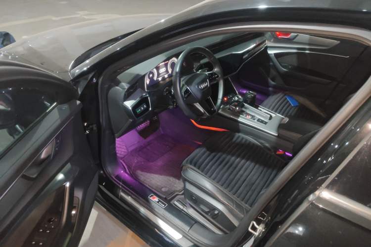 Used Audi A6L 2019 40 TFSI Luxury Dynamic Model
