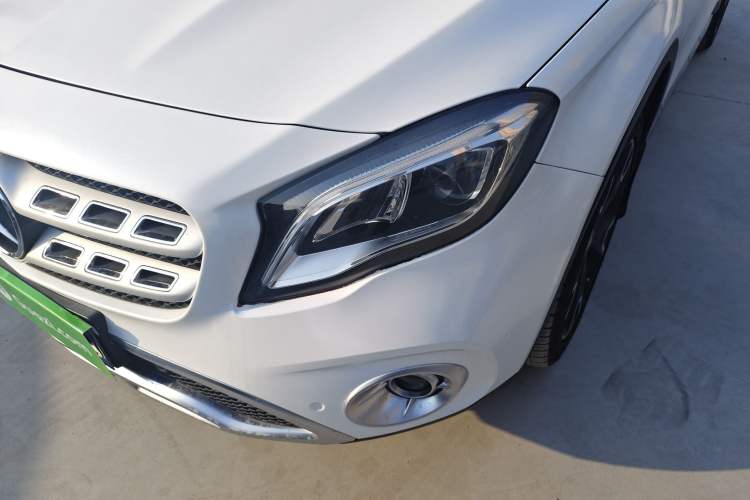 Used Mercedes-Benz GLA 2017 GLA 220 4MATIC Fashion Model
