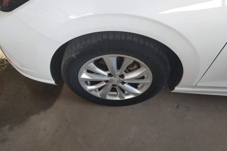 Used CHANGAN Eado 2022 PLUS 1.6L GDI Manual Elite Model Left Front Wheel Hub