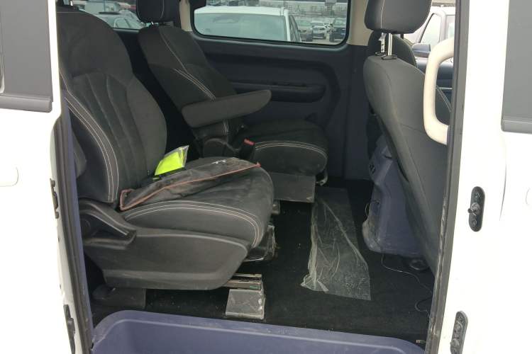 Used BAW Ruisheng Ace M7 2023 2.0L Automatic Long Wheelbase Enjoyment Version 7 Seats Left Rear Seat