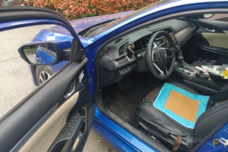 Used Honda Civic 2016 220TURBO CVT Luxury Edition
