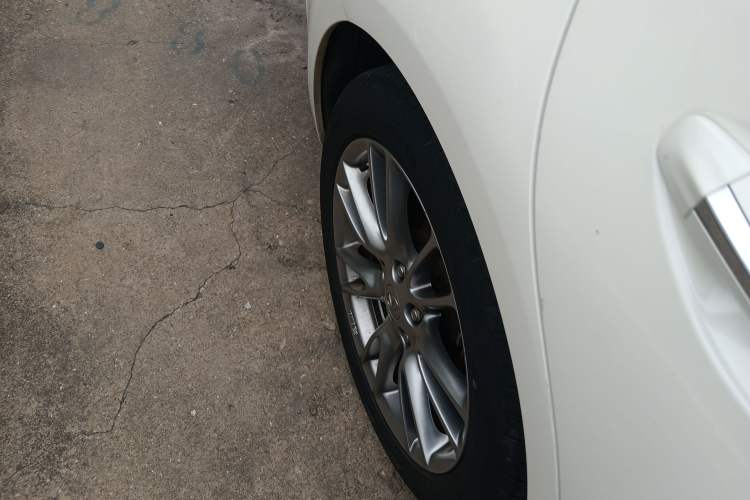 Used Infiniti Q50L 2016 2.0T Ambition Edition Exterior 5