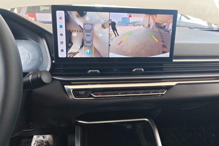 Used Geely Auto Emgrand 2023 4th Generation Champion Edition 1.5L CVT Prestige Model
