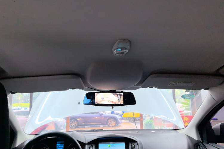 Used Ford Focus 2017 Hatchback 1.6L Automatic Comfort Plus SmartDrive Edition
