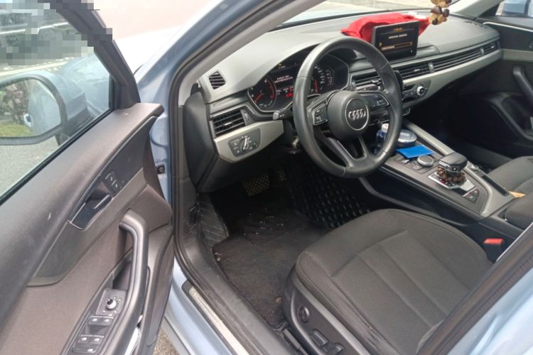 Used Audi A4L 2019 40 TFSI Ambition China VI
