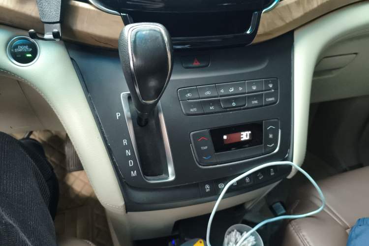 Used Buick GL8 2017 ES 28T Comfort Model China V Standard