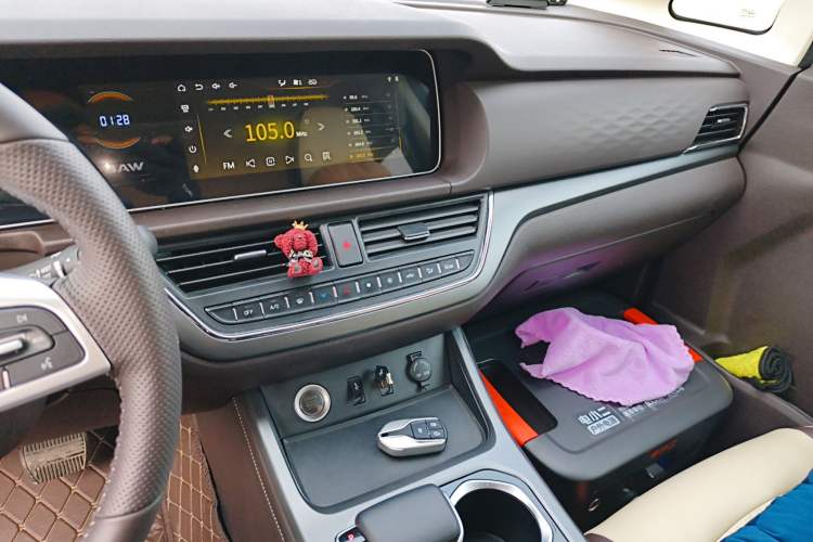 Used BAW Ruisheng Ace M7 2023 2.0L Automatic Long-wheelbase Business Version 7 Seats