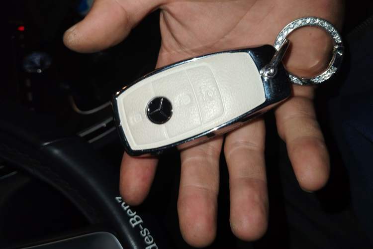 Used Mercedes-Benz C-Class 2018 C 180 L Fashion Edition Sport Version Vehicle Key