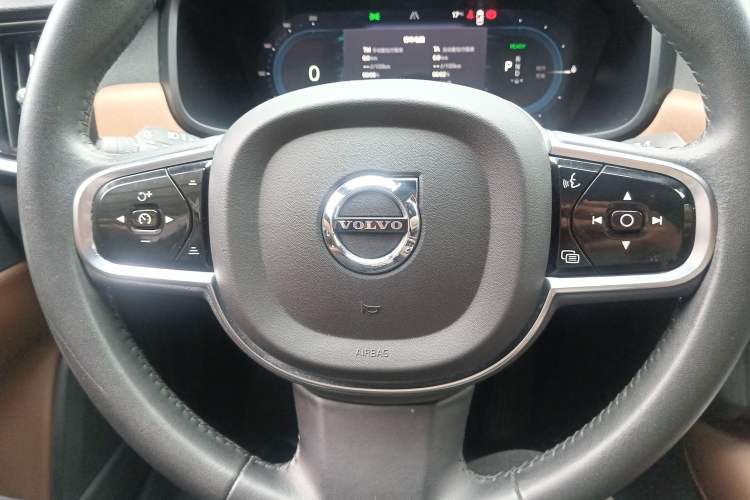 Used Volvo S90 New Energy 2022 T8 eDrive Hybrid Luxury Edition Steering Wheel