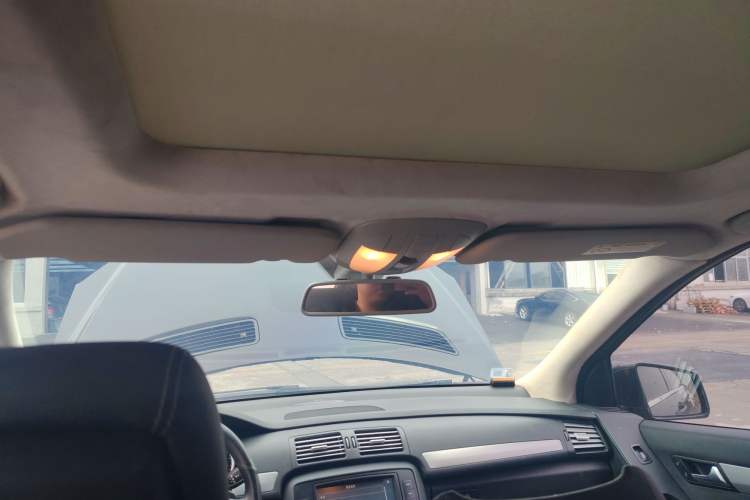 Used Mercedes-Benz R-Class 2014 R 320 4MATIC Business Model