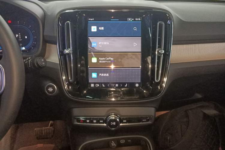 Used Volvo XC40 2024 B4 4x4 Smart Luxury Edition