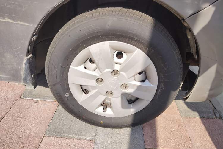 Used CHANGAN KAICHENG Ounuo S 2014 1.3L Happiness Model Right Front Wheel Hub