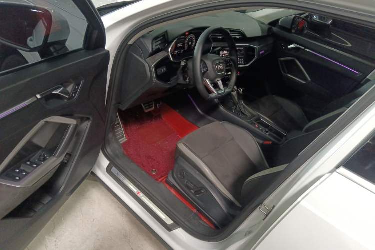 Used Audi Q3 2022 40 TFSI Fashion Dynamic Model