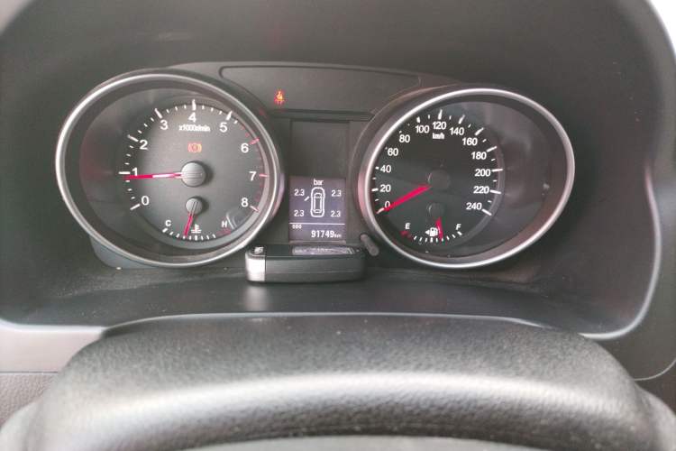 Used Haval H6 2015 Upgraded Model 1.5T Manual Two-Wheel Drive Elite Version
