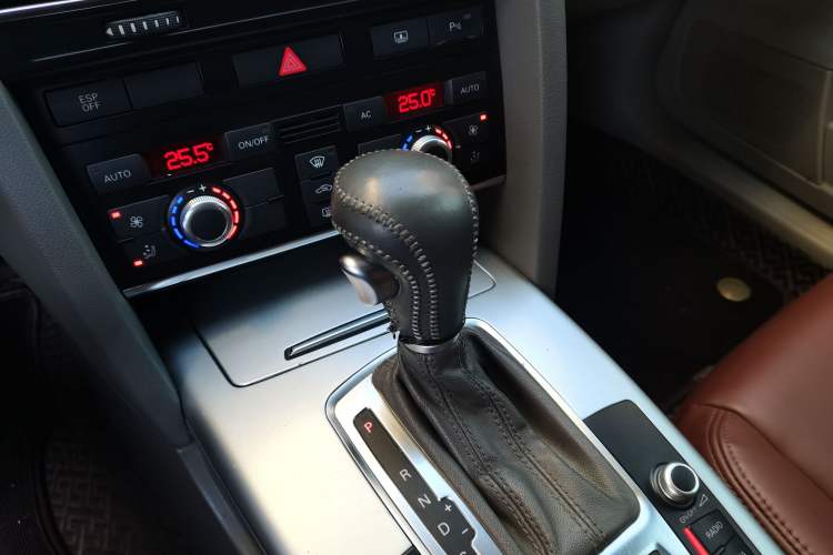 Used Audi A6L 2010 2.0 TFSI Automatic Standard Edition